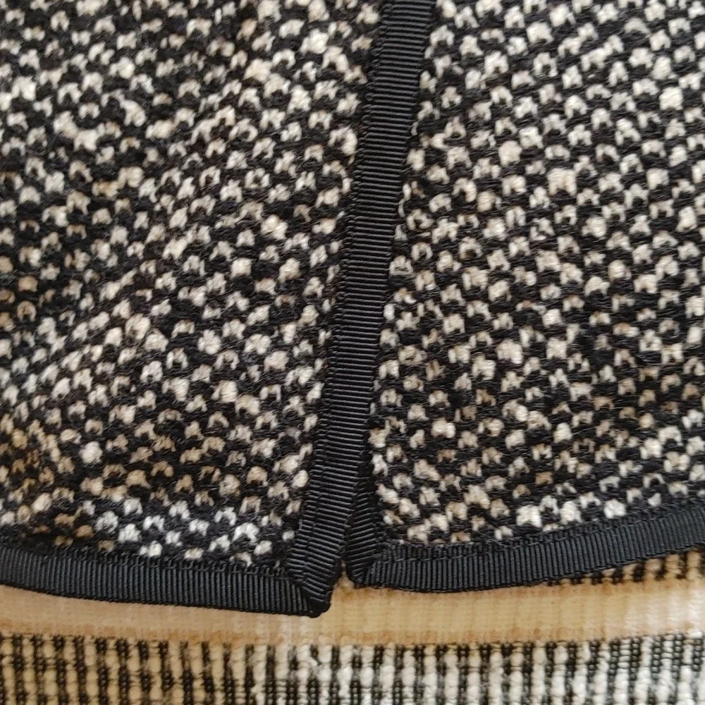 VTG Garfield Marks Tweed Blazer Grosgrain Trim Black and Tan Size 4